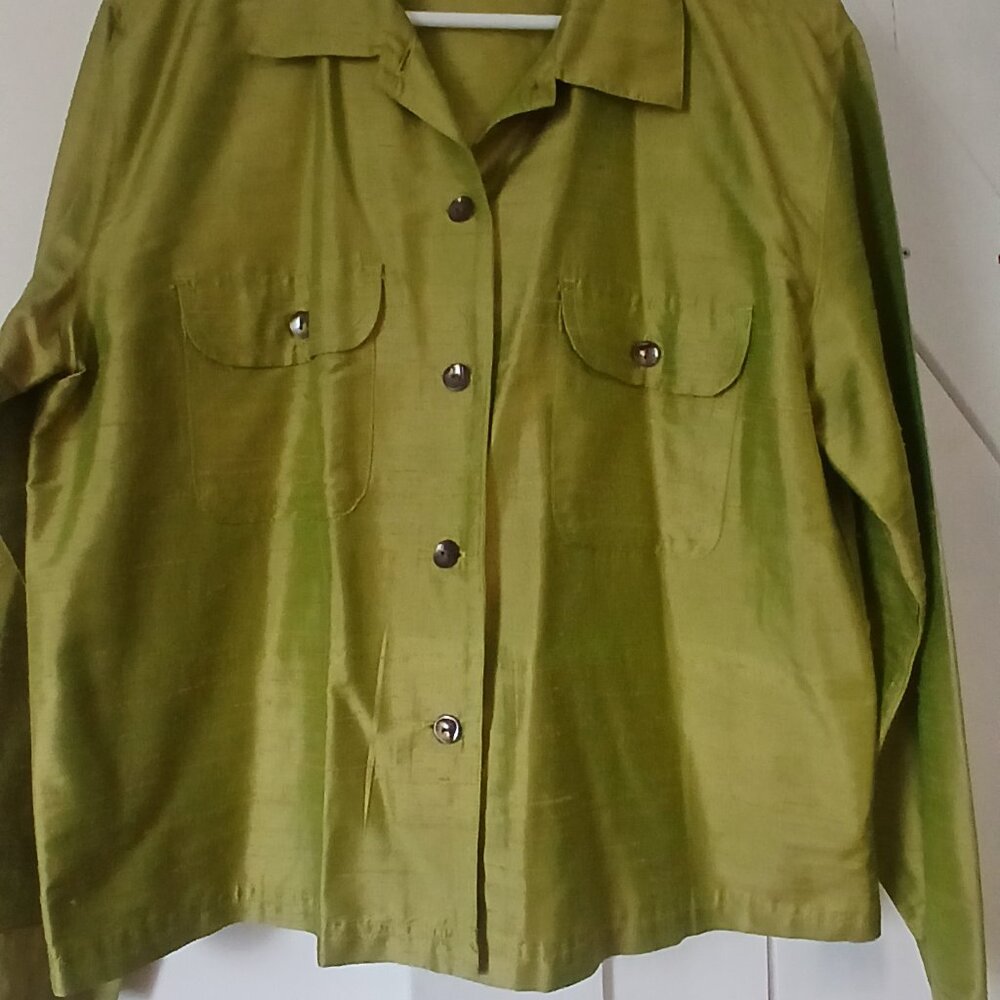 Chico's Design Silk Sage Green Blouse Size 2